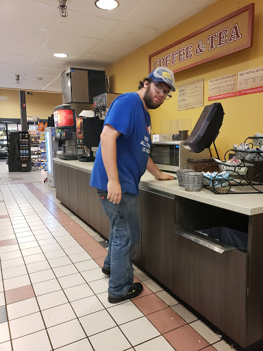 Supermarket «Giant Eagle Supermarket», reviews and photos, 1800 McKees Rocks Rd, McKees Rocks, PA 15136, USA