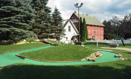 Riverfront Miniature Golf