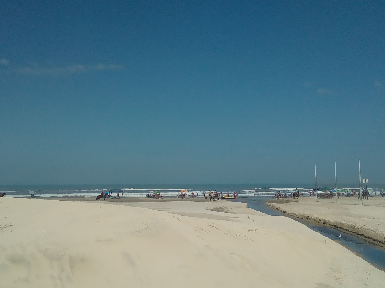 Foto av Marambaia - Arroio do Sal med rymlig strand