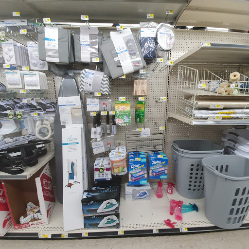 Discount Store «Dollar General», reviews and photos, 859 Nazareth Pike, Nazareth, PA 18064, USA