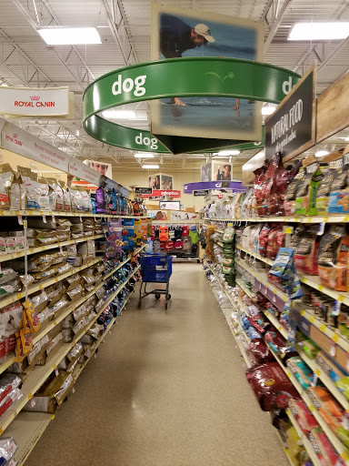 Pet Supply Store «PetSmart», reviews and photos, 400 Mill Creek Dr, Secaucus, NJ 07094, USA