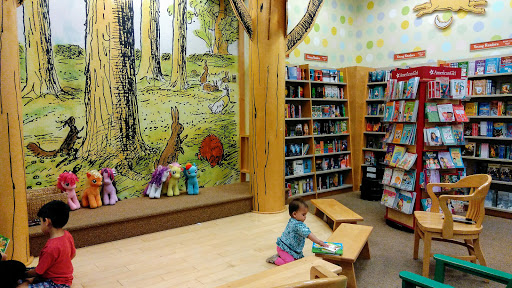 Book Store «Barnes & Noble», reviews and photos, 7707 Bluebonnet Blvd, Baton Rouge, LA 70810, USA