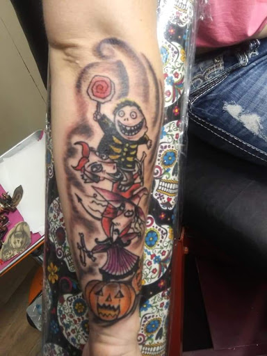 Explore southern tattoo ideas, creative tattoo ideas in Muncie, available at Obscura Tattoo shop and Oddity Collective