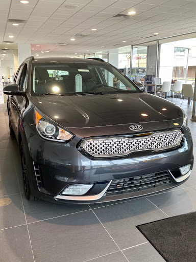 Kia Dealer «Monroeville Kia», reviews and photos, 3721 William Penn Hwy, Monroeville, PA 15146, USA