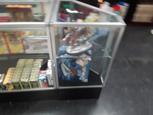 Tobacco Shop «AK SMOKE SHOP», reviews and photos, 5135 W Shaw Ave, Fresno, CA 93722, USA