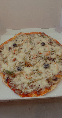 Pizza du Pizzas à emporter La Tour de Pizz' Pont à Pont-Saint-Esprit - n°6