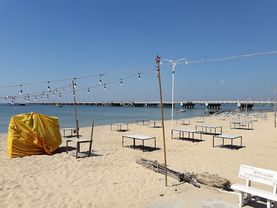 Duong Dong beach