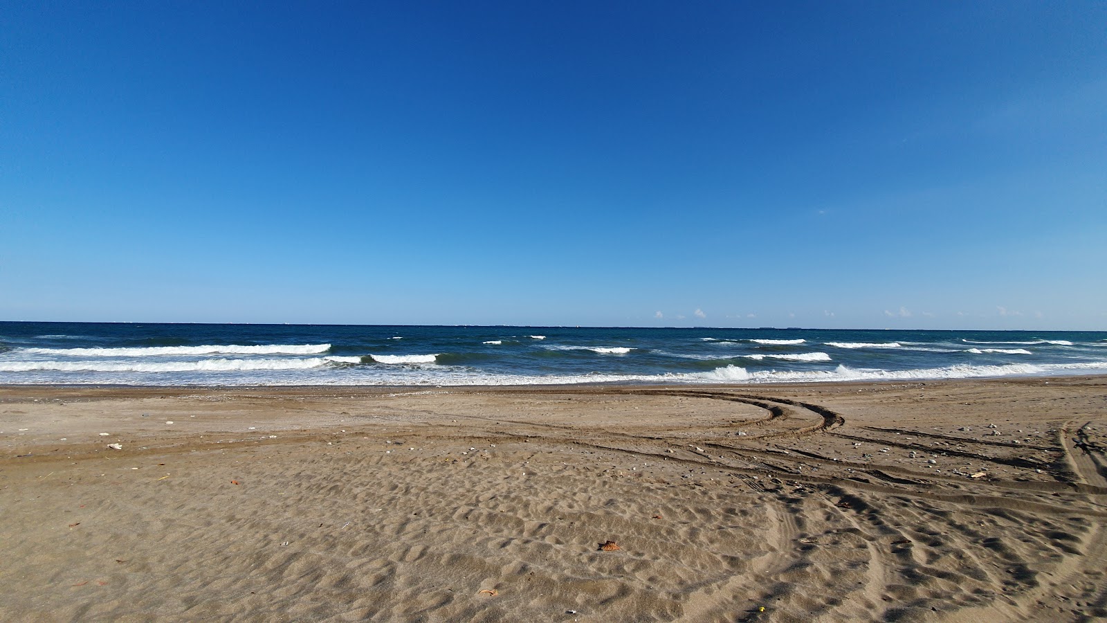 Qidfa Beach的照片 带有长直海岸