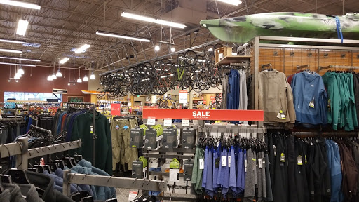 Camping Store «REI», reviews and photos, 1165 Perimeter Center W #200, Atlanta, GA 30338, USA
