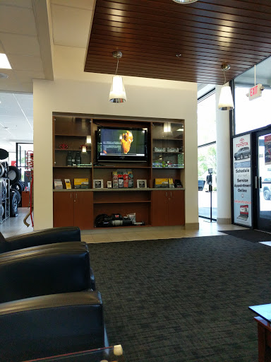 Toyota Dealer «Dick Hannah Toyota», reviews and photos, 2632 Coweeman Park Dr, Kelso, WA 98626, USA