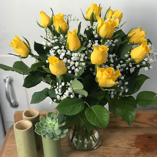 Reviews of Clare Florist - Next Day Flower Delivery in Edinburgh - Florist