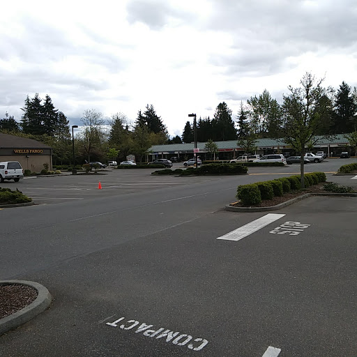 Shopping Mall «Bridle Trails Shopping Center», reviews and photos, 6501-6625 132nd Ave NE, Kirkland, WA 98033, USA