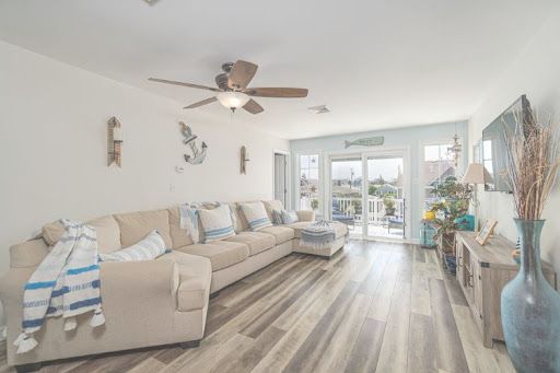 Real Estate Consultant «Patricia (“Pat”) Mayer, Diane Turton, Realtors», reviews and photos, 512 Washington Blvd, Sea Girt, NJ 08750, USA