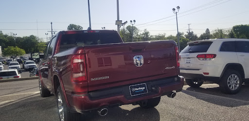 Car Dealer «Heritage Chrysler Dodge Jeep RAM Owings Mills», reviews and photos, 11212 Reisterstown Rd, Owings Mills, MD 21117, USA