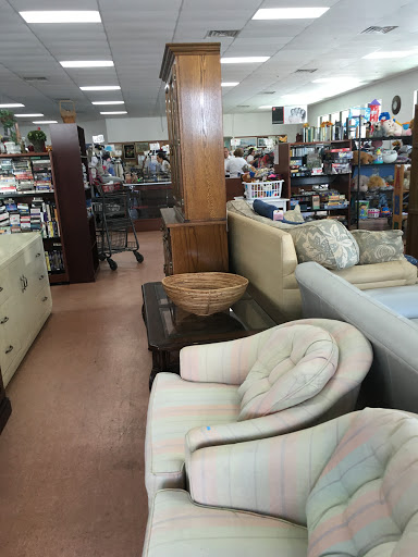 Thrift Store «Salvation Army Thrift Store», reviews and photos, 505 27th Ave SW, Vero Beach, FL 32968, USA