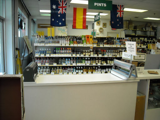 Wine Store «Lake Fine Wines», reviews and photos, 299 Hawkins Ave #2, Ronkonkoma, NY 11779, USA