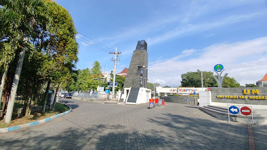 Video - Gerbang UM Jalan Semarang