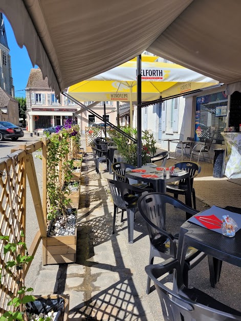 Le Café du Commerce à Beaune-la-Rolande