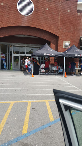Grocery Store «Winn-Dixie», reviews and photos, 3331 Rainbow Dr, Rainbow City, AL 35906, USA