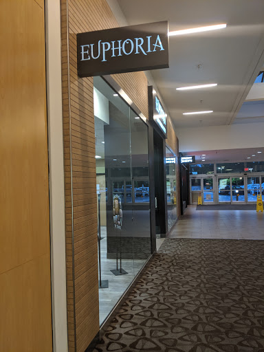 Tattoo Shop «Euphoria Body Piercing & Tattoo», reviews and photos, 8700 NE Vancouver Mall Dr #165, Vancouver, WA 98662, USA