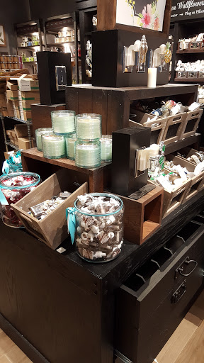 Beauty Supply Store «Bath & Body Works», reviews and photos, 275 Pavilion Pkwy, Fayetteville, GA 30214, USA