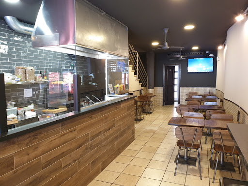 Información y opiniones sobre OKB frankfurt's & burger's de Senmanat