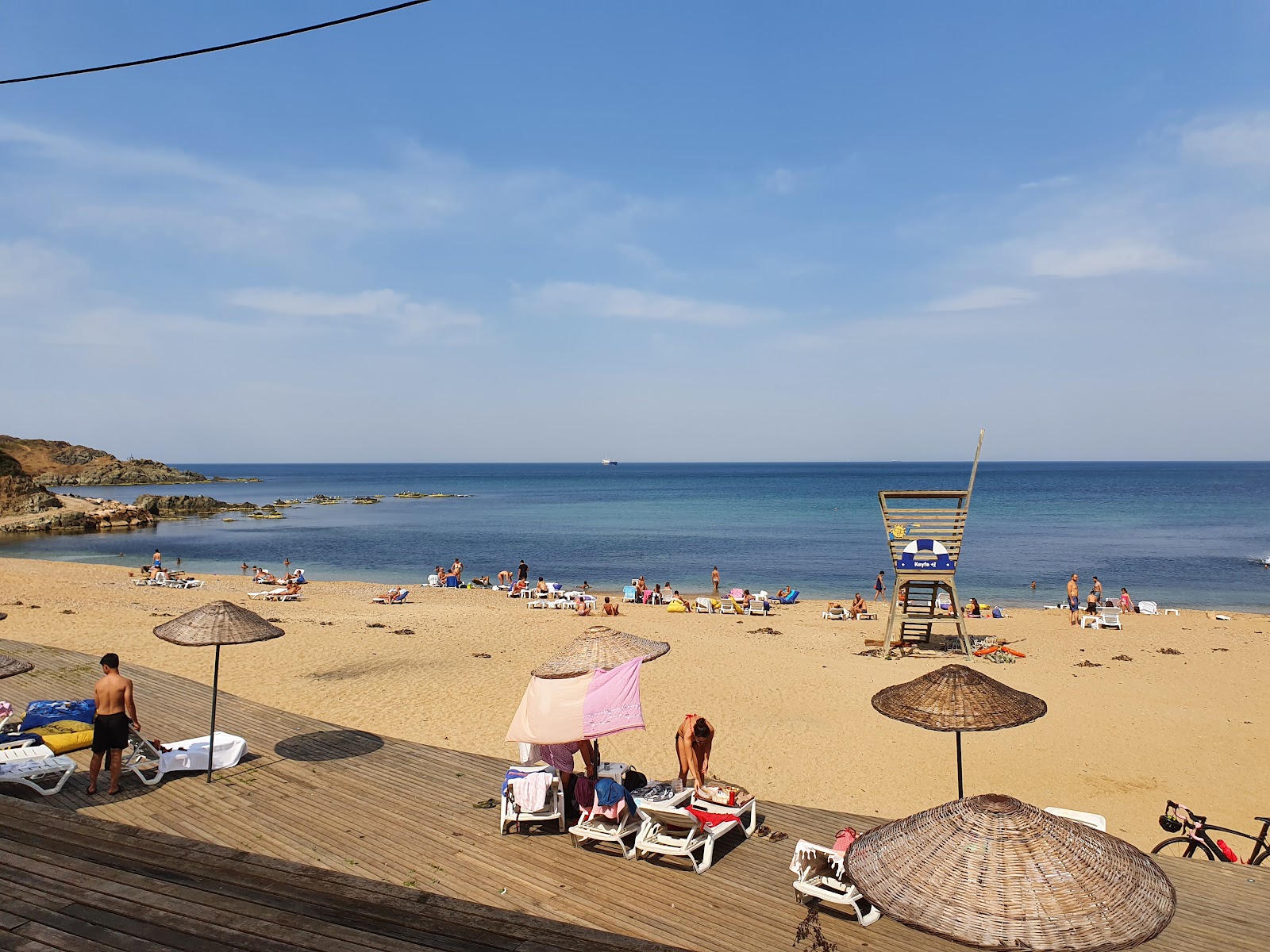 Foto di Milyos beach - luogo popolare tra gli intenditori del relax