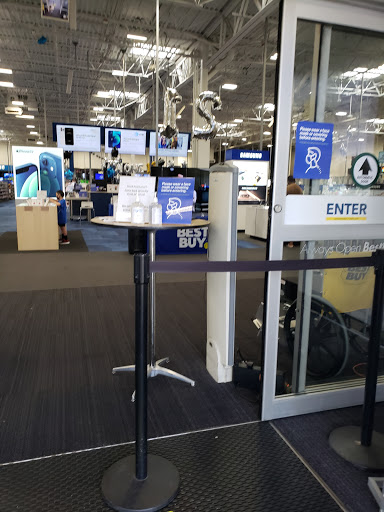 Electronics Store «Best Buy», reviews and photos, 20914 N Frederick Rd, Germantown, MD 20876, USA