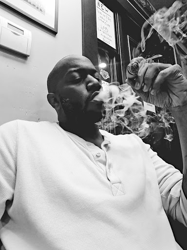 Tobacco Shop «Royal 10 Cigar & Tobacco», reviews and photos, 6401 Royalton Rd, North Royalton, OH 44133, USA