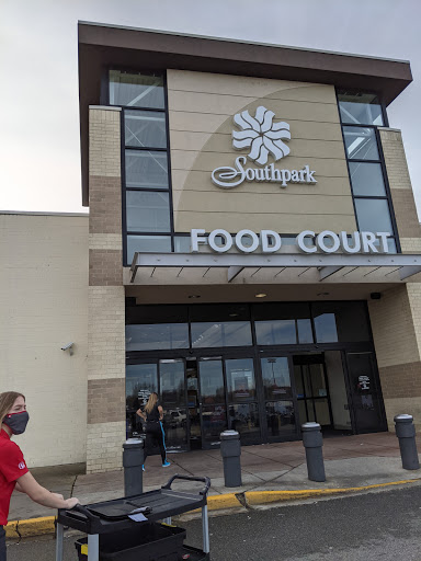 Movie Theater «Regal Cinemas Southpark Mall 16», reviews and photos, 300 Southpark Cir, Colonial Heights, VA 23834, USA