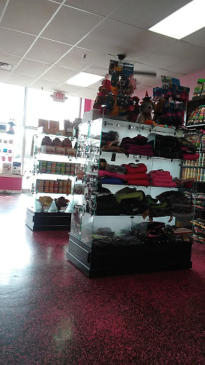 Pet Store «Woof Gang Bakery & Grooming Aberdeen», reviews and photos, 1121 NJ-34, Aberdeen Township, NJ 07747, USA