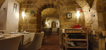 Atmosphère du Restaurant gastronomique Restaurant LES CAVES HENRI IV à Aix-en-Provence - n°6