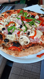 Photo n°96 de Pizzas L'Olivier à Issy-les-Moulineaux ()