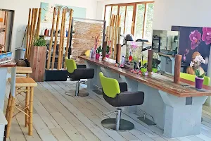 Aloha Hair / Sandra Hofsäß-Poreisz – Ihr Friseur in Göbrichen image