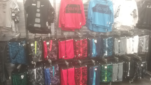 Sporting Goods Store «Academy Sports + Outdoors», reviews and photos, 2010 24th Ave NW, Norman, OK 73069, USA