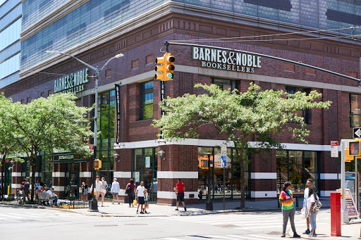 Barnes & Noble, 106 Court St, Brooklyn, NY 11201, USA, 
