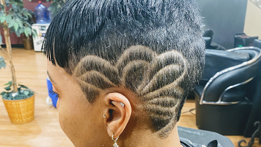 Beauty Salon «8 Cuts Hair Salon», reviews and photos, 159 S Telegraph Rd, Pontiac, MI 48341, USA