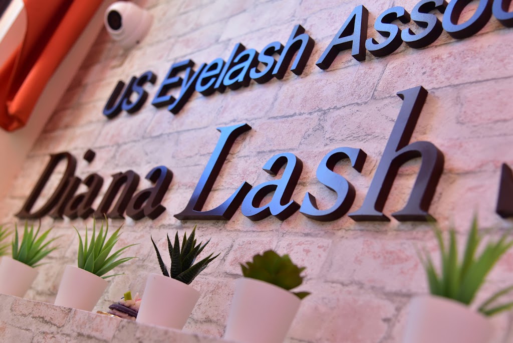 Diana Lash Studio 07024
