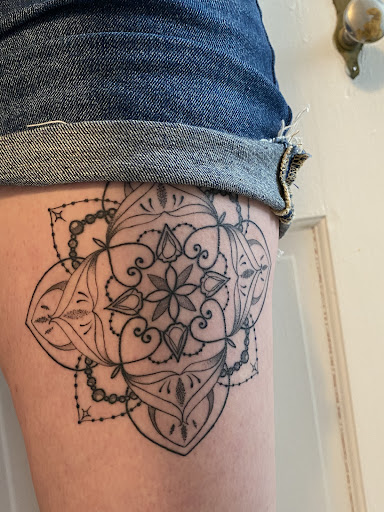 Explore fine line hand tattoo ideas, creative tattoo ideas in Roselle Park, available at Sola Ink