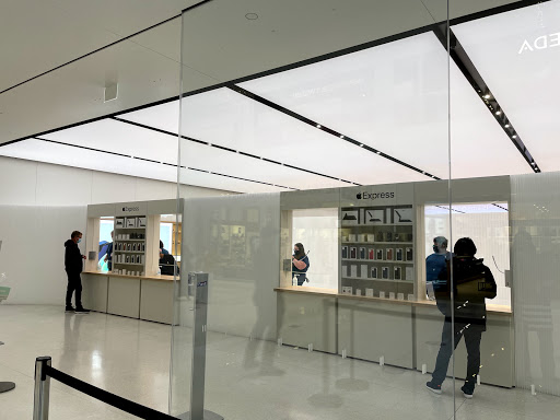 Computer Store «Apple Mall of America», reviews and photos, 132 South Avenue, Bloomington, MN 55425, USA