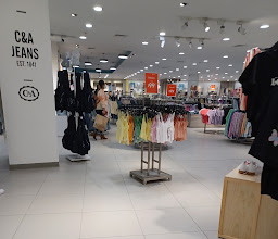 C&A photo