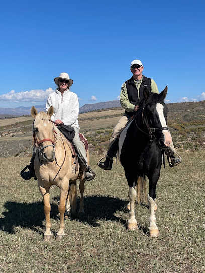 Saddleback Ranch - Horseback rides & Snowmobile Tours