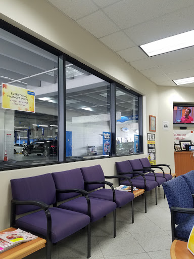 Honda Dealer «Hardin Honda», reviews and photos, 1381 S Auto Center Dr, Anaheim, CA 92806, USA