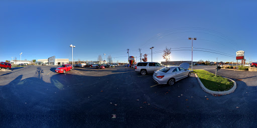 Used Car Dealer «West Herr Used Car Outlet», reviews and photos, 5535 Transit Rd, Williamsville, NY 14221, USA