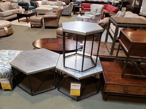 Furniture Store «Art Van Furniture - Bedford Park», reviews and photos, 7200 S Cicero Ave, Chicago, IL 60629, USA