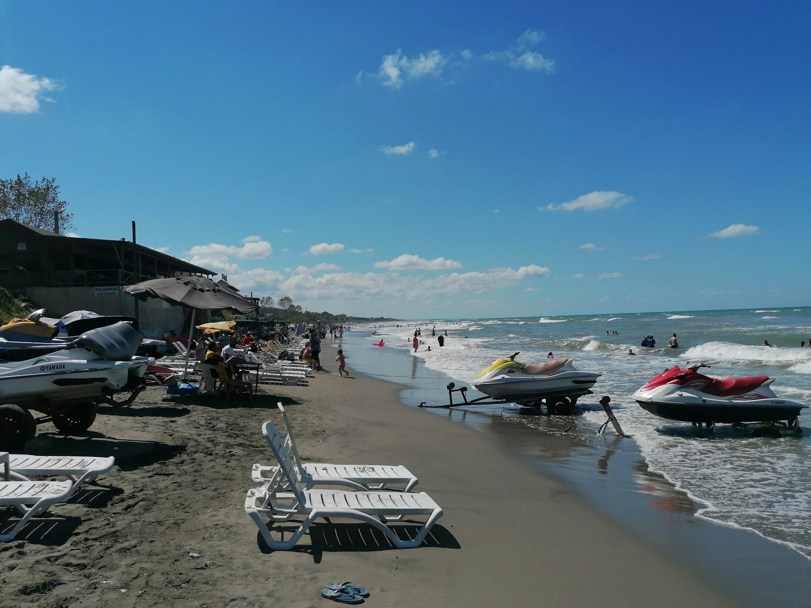 Karaburun Plajı'in fotoğrafı ve yerleşim