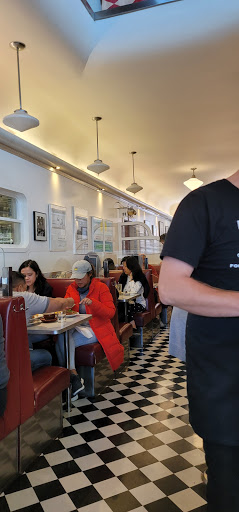 Shopping Mall «Fourth Street Shops», reviews and photos, 1834 Fourth St, Berkeley, CA 94710, USA