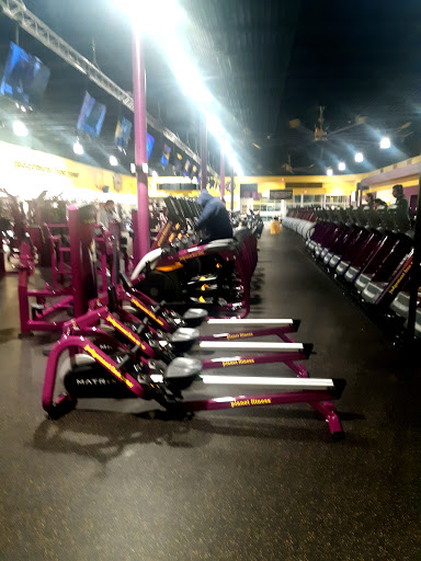 Gym «Planet Fitness», reviews and photos, 623 S Randall Rd, Elgin, IL 60124, USA
