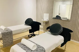 Raha Spa image