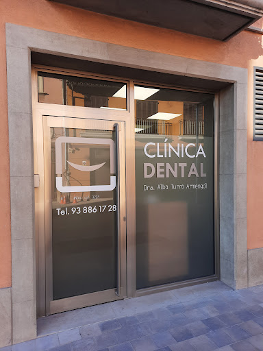 Clínica Dental Dra. Alba Turró Armengol en Calldetenes, Barcelona
